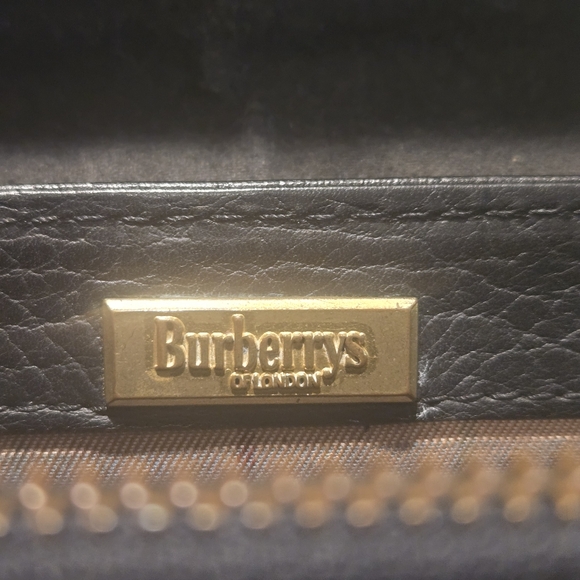 Burberry\'s Leather Portfolio/Clutch